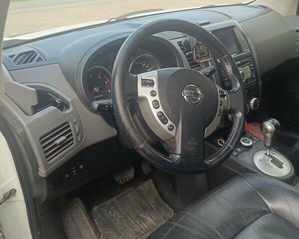 Белый Ниссан ИксТрейл, объемом двигателя 2 л и пробегом 260 тыс. км за 9500 $, фото 16 на Automoto.ua