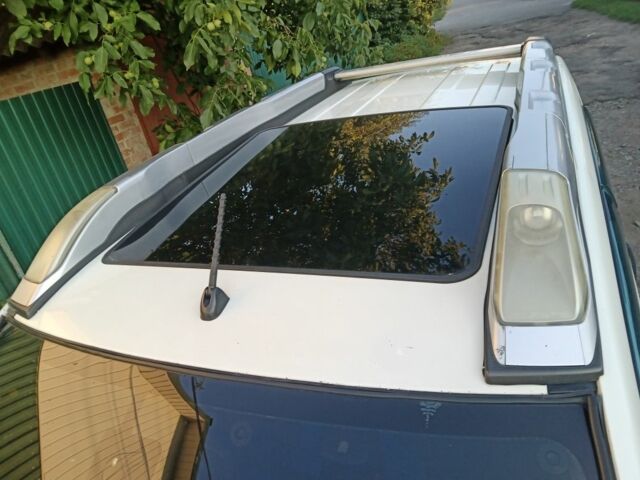 Белый Ниссан ИксТрейл, объемом двигателя 2 л и пробегом 249 тыс. км за 7999 $, фото 6 на Automoto.ua