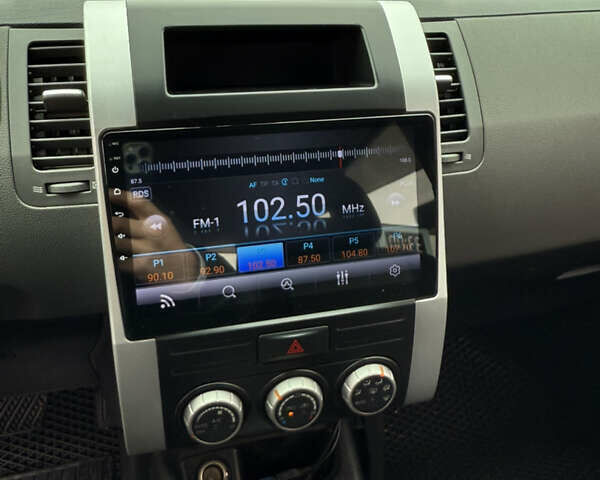 Білий Ніссан ІксТрейл, об'ємом двигуна 2 л та пробігом 208 тис. км за 8999 $, фото 18 на Automoto.ua