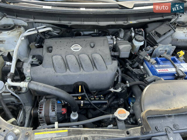 Белый Ниссан ИксТрейл, объемом двигателя 2 л и пробегом 154 тыс. км за 9000 $, фото 17 на Automoto.ua