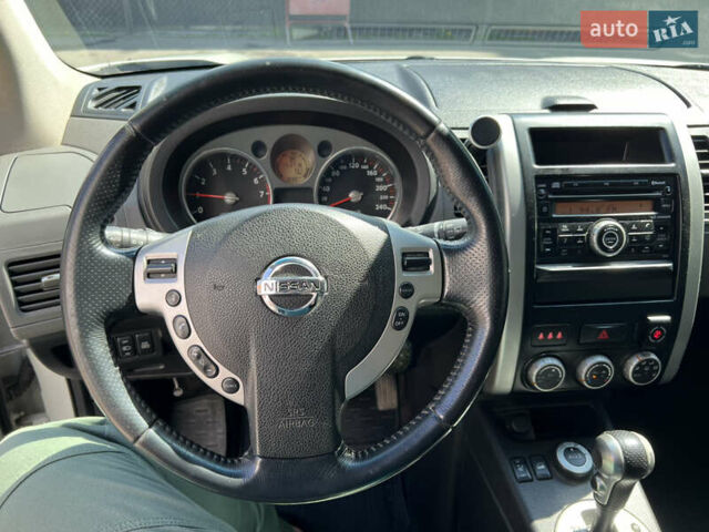 Белый Ниссан ИксТрейл, объемом двигателя 2 л и пробегом 154 тыс. км за 9000 $, фото 18 на Automoto.ua