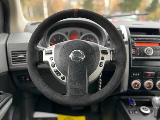 Белый Ниссан ИксТрейл, объемом двигателя 2 л и пробегом 255 тыс. км за 10650 $, фото 11 на Automoto.ua