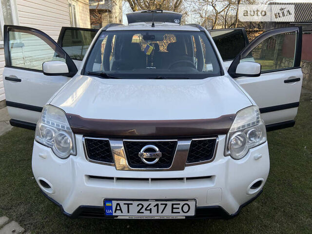 Білий Ніссан ІксТрейл, об'ємом двигуна 2 л та пробігом 203 тис. км за 11000 $, фото 36 на Automoto.ua