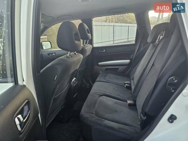 Белый Ниссан ИксТрейл, объемом двигателя 2 л и пробегом 205 тыс. км за 10799 $, фото 25 на Automoto.ua