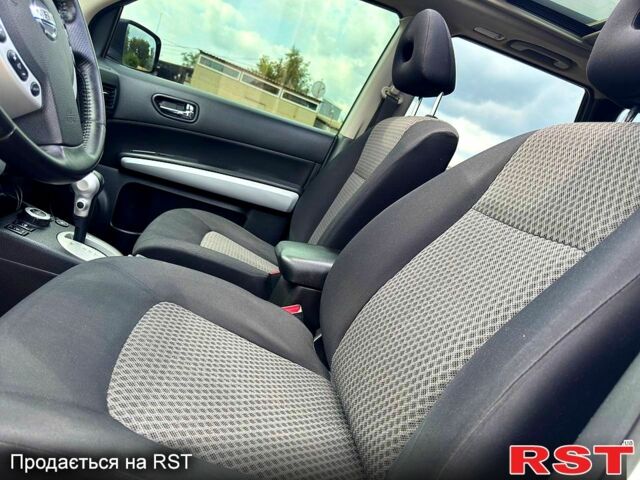 Белый Ниссан ИксТрейл, объемом двигателя 2 л и пробегом 147 тыс. км за 11200 $, фото 5 на Automoto.ua