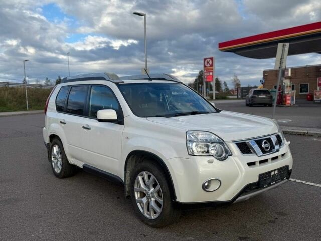 Білий Ніссан ІксТрейл, об'ємом двигуна 2 л та пробігом 286 тис. км за 4353 $, фото 1 на Automoto.ua