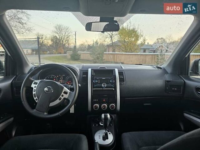 Белый Ниссан ИксТрейл, объемом двигателя 2 л и пробегом 205 тыс. км за 10799 $, фото 26 на Automoto.ua