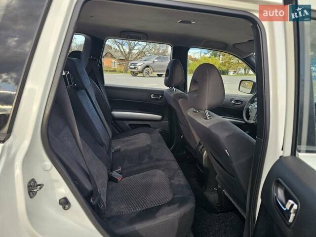 Белый Ниссан ИксТрейл, объемом двигателя 2 л и пробегом 205 тыс. км за 11599 $, фото 40 на Automoto.ua