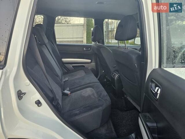 Белый Ниссан ИксТрейл, объемом двигателя 2 л и пробегом 205 тыс. км за 10799 $, фото 28 на Automoto.ua