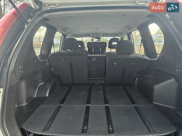 Белый Ниссан ИксТрейл, объемом двигателя 2 л и пробегом 205 тыс. км за 10799 $, фото 27 на Automoto.ua