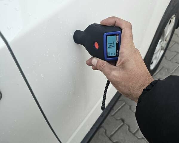 Белый Ниссан ИксТрейл, объемом двигателя 2 л и пробегом 205 тыс. км за 10799 $, фото 41 на Automoto.ua