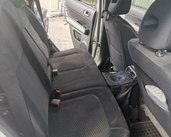 Белый Ниссан ИксТрейл, объемом двигателя 2 л и пробегом 220 тыс. км за 11500 $, фото 39 на Automoto.ua