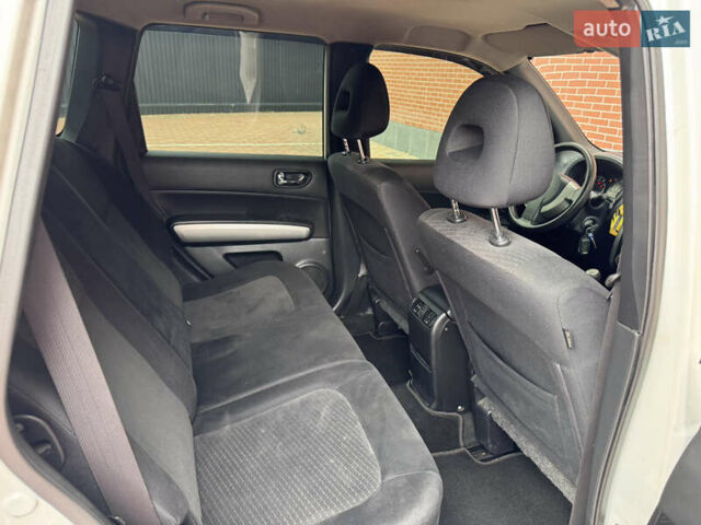 Білий Ніссан ІксТрейл, об'ємом двигуна 2 л та пробігом 180 тис. км за 11900 $, фото 56 на Automoto.ua