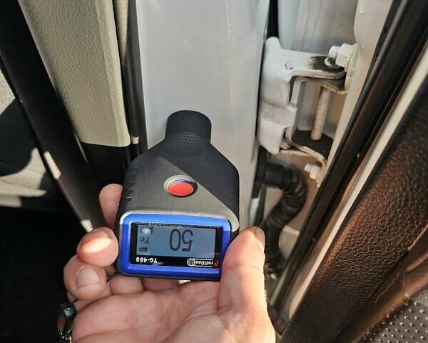 Белый Ниссан ИксТрейл, объемом двигателя 2 л и пробегом 205 тыс. км за 11599 $, фото 66 на Automoto.ua