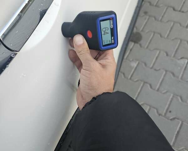 Белый Ниссан ИксТрейл, объемом двигателя 2 л и пробегом 205 тыс. км за 10799 $, фото 45 на Automoto.ua