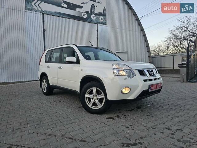 Белый Ниссан ИксТрейл, объемом двигателя 2 л и пробегом 205 тыс. км за 10799 $, фото 18 на Automoto.ua