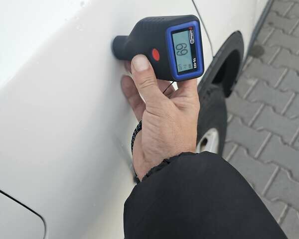 Белый Ниссан ИксТрейл, объемом двигателя 2 л и пробегом 205 тыс. км за 10799 $, фото 44 на Automoto.ua