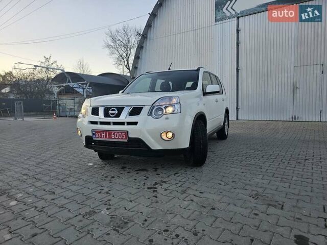 Белый Ниссан ИксТрейл, объемом двигателя 2 л и пробегом 205 тыс. км за 10799 $, фото 9 на Automoto.ua