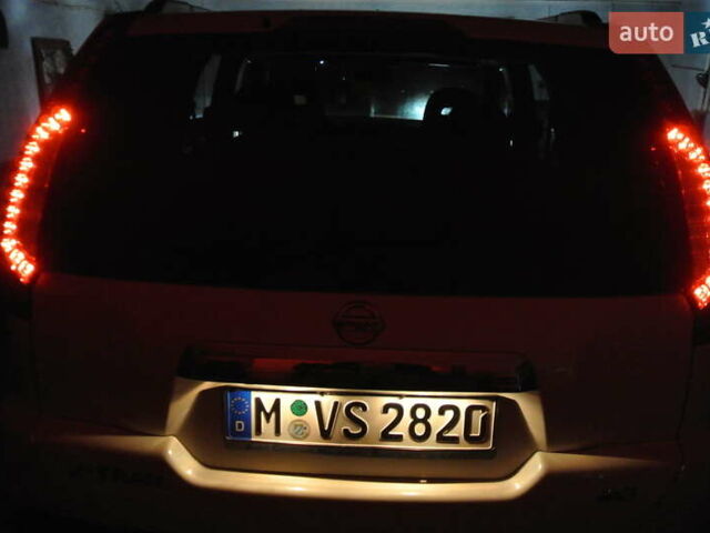 Білий Ніссан ІксТрейл, об'ємом двигуна 2 л та пробігом 230 тис. км за 13999 $, фото 100 на Automoto.ua