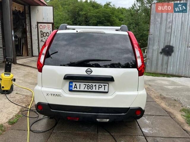 Білий Ніссан ІксТрейл, об'ємом двигуна 2 л та пробігом 179 тис. км за 13300 $, фото 28 на Automoto.ua