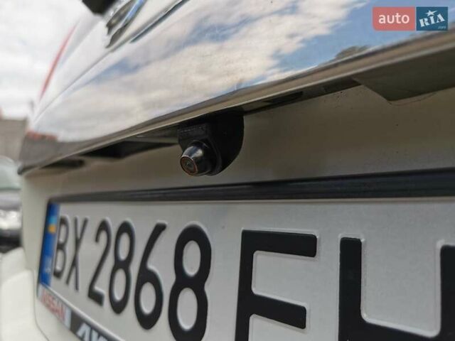 Белый Ниссан ИксТрейл, объемом двигателя 2 л и пробегом 159 тыс. км за 10800 $, фото 20 на Automoto.ua