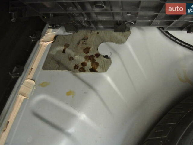 Білий Ніссан ІксТрейл, об'ємом двигуна 2 л та пробігом 230 тис. км за 13999 $, фото 32 на Automoto.ua