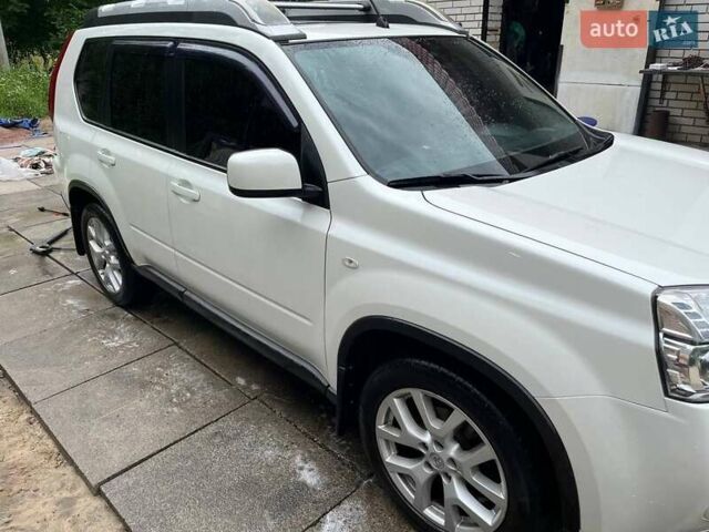 Білий Ніссан ІксТрейл, об'ємом двигуна 2 л та пробігом 179 тис. км за 13300 $, фото 19 на Automoto.ua