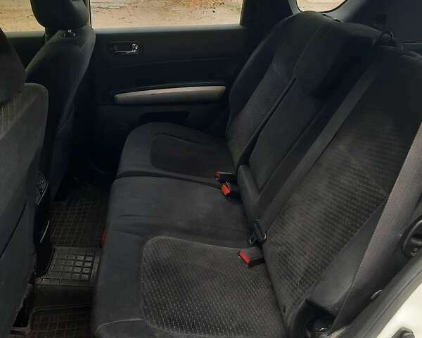 Белый Ниссан ИксТрейл, объемом двигателя 2 л и пробегом 194 тыс. км за 11000 $, фото 19 на Automoto.ua