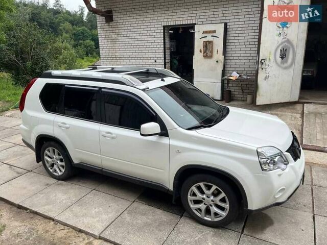 Білий Ніссан ІксТрейл, об'ємом двигуна 2 л та пробігом 179 тис. км за 13300 $, фото 5 на Automoto.ua