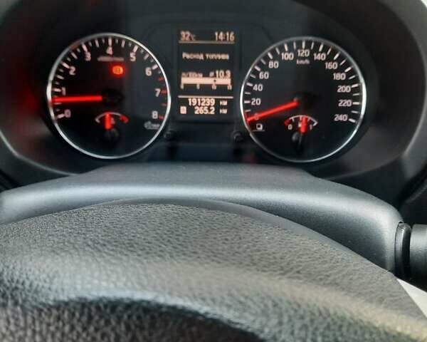 Белый Ниссан ИксТрейл, объемом двигателя 2 л и пробегом 194 тыс. км за 11000 $, фото 13 на Automoto.ua