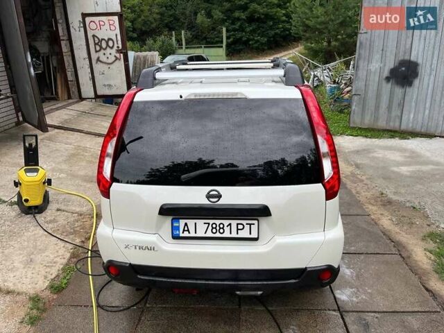 Білий Ніссан ІксТрейл, об'ємом двигуна 2 л та пробігом 179 тис. км за 13300 $, фото 20 на Automoto.ua