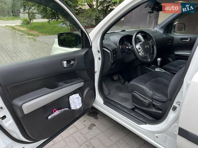 Белый Ниссан ИксТрейл, объемом двигателя 2 л и пробегом 251 тыс. км за 16500 $, фото 8 на Automoto.ua