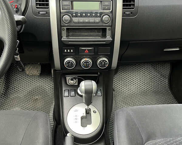 Белый Ниссан ИксТрейл, объемом двигателя 2 л и пробегом 251 тыс. км за 16500 $, фото 16 на Automoto.ua