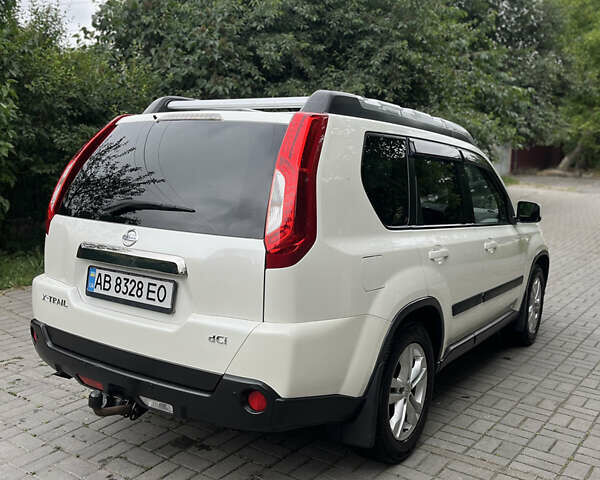 Белый Ниссан ИксТрейл, объемом двигателя 2 л и пробегом 251 тыс. км за 16500 $, фото 5 на Automoto.ua