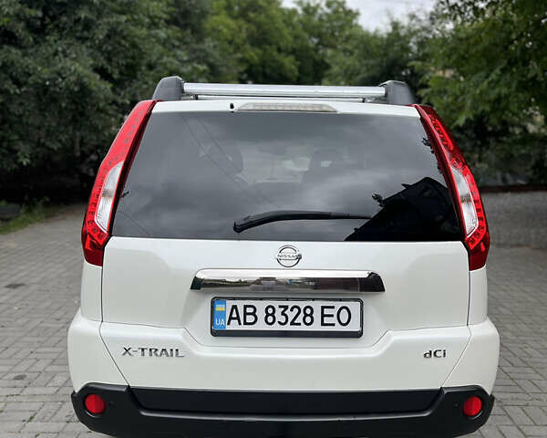 Белый Ниссан ИксТрейл, объемом двигателя 2 л и пробегом 251 тыс. км за 16500 $, фото 6 на Automoto.ua