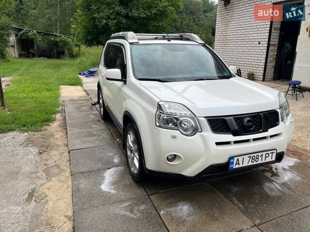 Білий Ніссан ІксТрейл, об'ємом двигуна 2 л та пробігом 179 тис. км за 13300 $, фото 25 на Automoto.ua