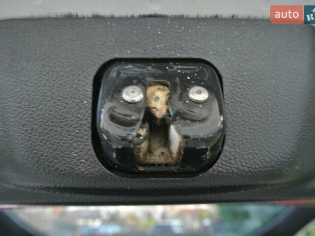 Білий Ніссан ІксТрейл, об'ємом двигуна 2 л та пробігом 230 тис. км за 13999 $, фото 38 на Automoto.ua