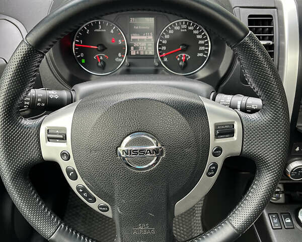 Белый Ниссан ИксТрейл, объемом двигателя 2 л и пробегом 251 тыс. км за 16500 $, фото 15 на Automoto.ua