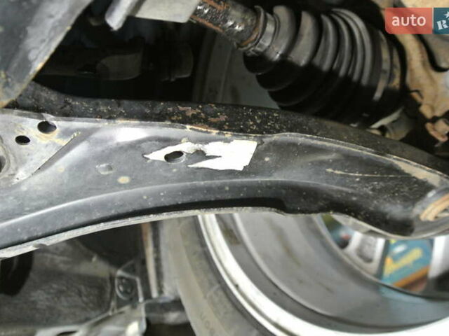 Білий Ніссан ІксТрейл, об'ємом двигуна 2 л та пробігом 230 тис. км за 13999 $, фото 71 на Automoto.ua