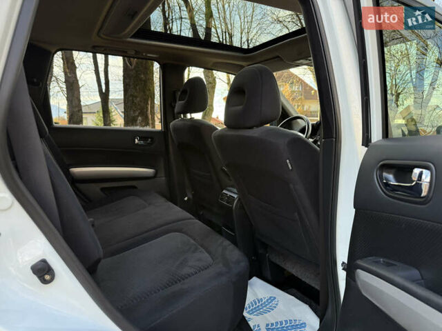 Ниссан ИксТрейл 2013 в Тячеве на Automoto.ua Белый Ниссан ИксТрейл, объемом двигателя 2 л и пробегом 261 тыс. км за 11900 $, фото 23 на Automoto.ua