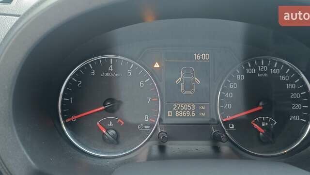 Белый Ниссан ИксТрейл, объемом двигателя 2 л и пробегом 275 тыс. км за 11000 $, фото 10 на Automoto.ua