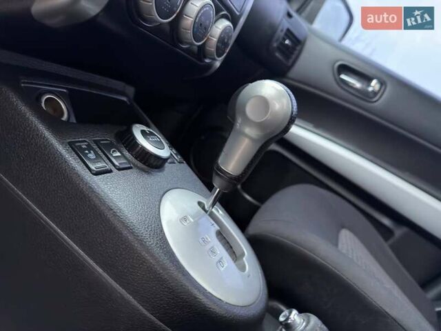 Белый Ниссан ИксТрейл, объемом двигателя 2 л и пробегом 170 тыс. км за 10450 $, фото 25 на Automoto.ua