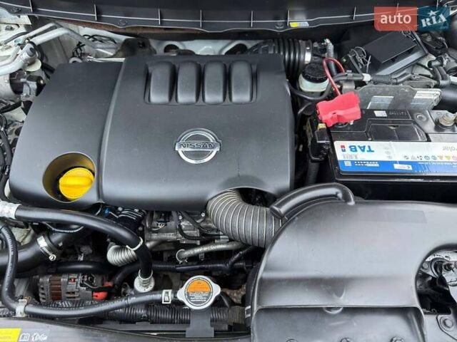 Белый Ниссан ИксТрейл, объемом двигателя 2 л и пробегом 170 тыс. км за 10450 $, фото 44 на Automoto.ua