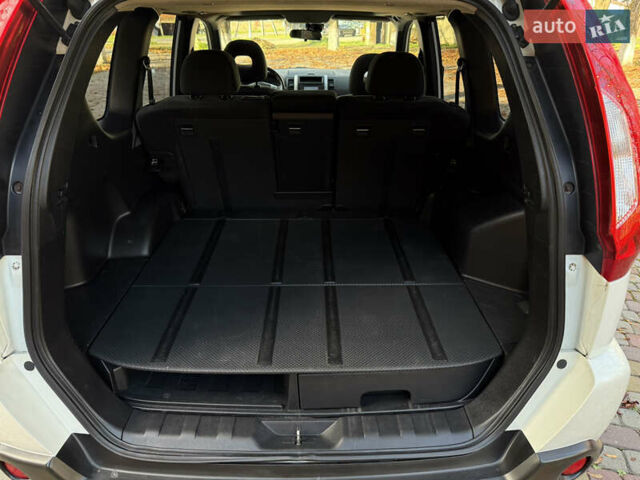 Ниссан ИксТрейл 2013 в Тячеве на Automoto.ua Белый Ниссан ИксТрейл, объемом двигателя 2 л и пробегом 261 тыс. км за 11900 $, фото 22 на Automoto.ua