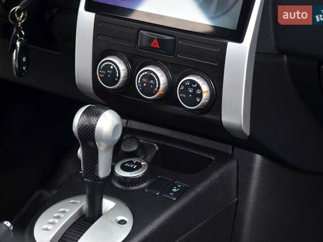 Белый Ниссан ИксТрейл, объемом двигателя 2 л и пробегом 121 тыс. км за 13800 $, фото 15 на Automoto.ua