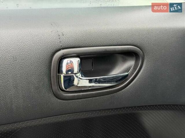 Белый Ниссан ИксТрейл, объемом двигателя 2 л и пробегом 240 тыс. км за 11000 $, фото 32 на Automoto.ua