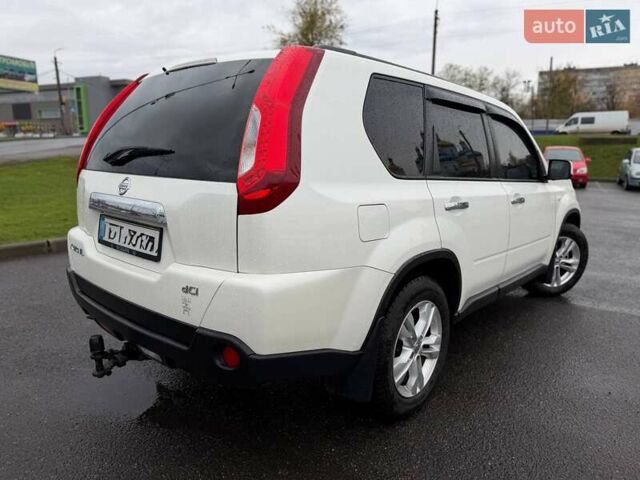 Белый Ниссан ИксТрейл, объемом двигателя 2 л и пробегом 240 тыс. км за 11000 $, фото 23 на Automoto.ua