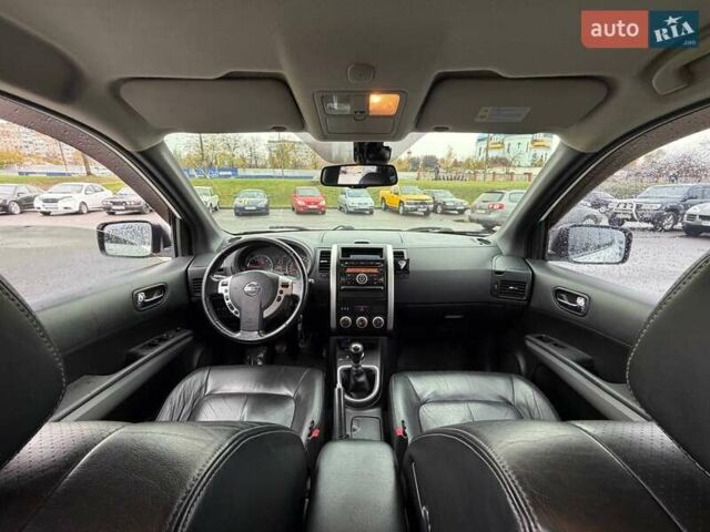 Белый Ниссан ИксТрейл, объемом двигателя 2 л и пробегом 240 тыс. км за 11000 $, фото 37 на Automoto.ua