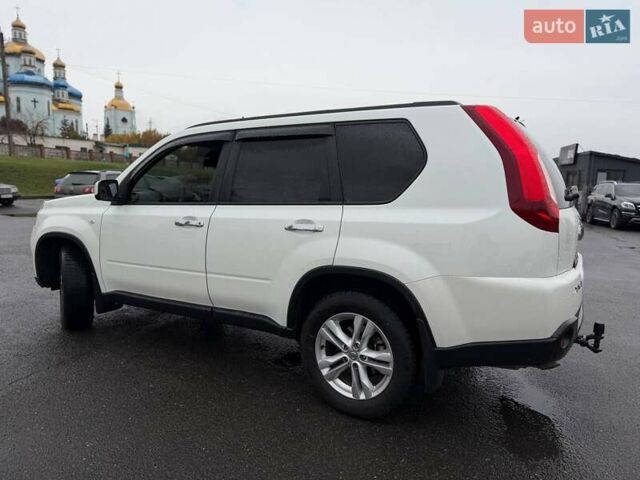 Белый Ниссан ИксТрейл, объемом двигателя 2 л и пробегом 240 тыс. км за 11000 $, фото 27 на Automoto.ua