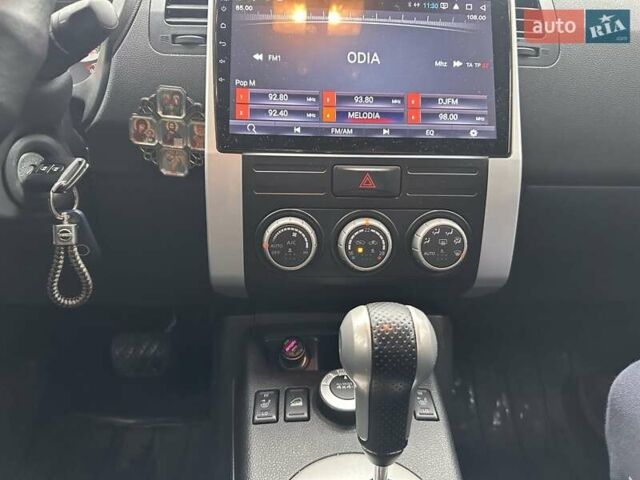 Ниссан ИксТрейл 2013 в Киеве на Automoto.ua Белый Ниссан ИксТрейл, объемом двигателя 2 л и пробегом 235 тыс. км за 13500 $, фото 11 на Automoto.ua